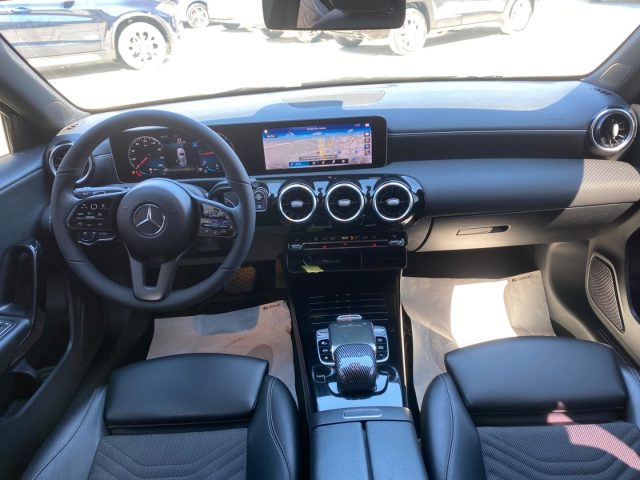 MERCEDES-BENZ A 180 D AUTOMATIC SPORT - foto 13