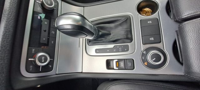 VOLKSWAGEN TOUAREG 3.0 TDI V6 TIPTRONIC BLUEMOTION  - foto 12