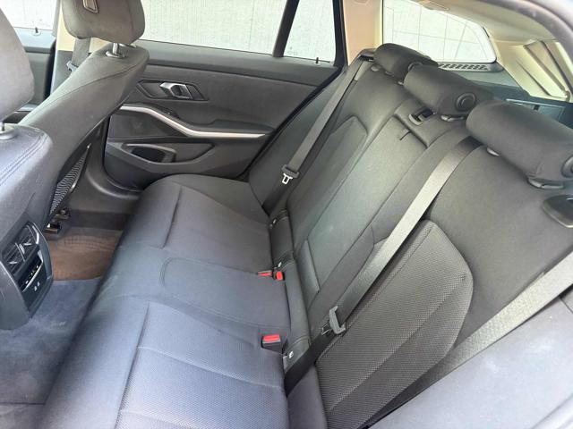 BMW 320 D 48V  TOURING - foto 21