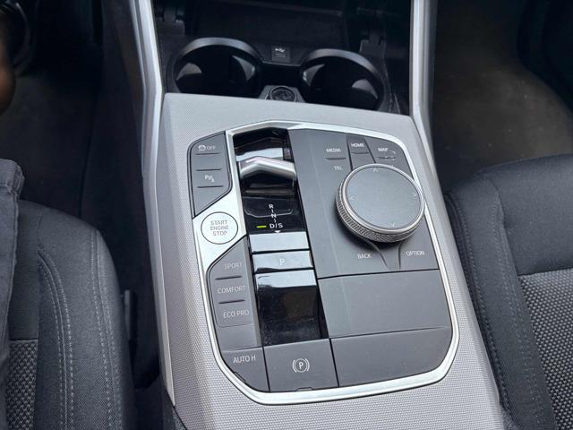 BMW 320 D 48V  TOURING - foto 18