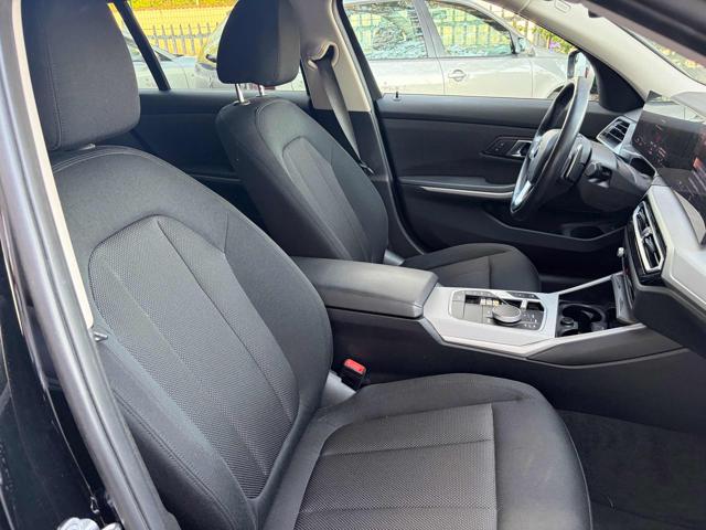 BMW 320 D 48V  TOURING - foto 23