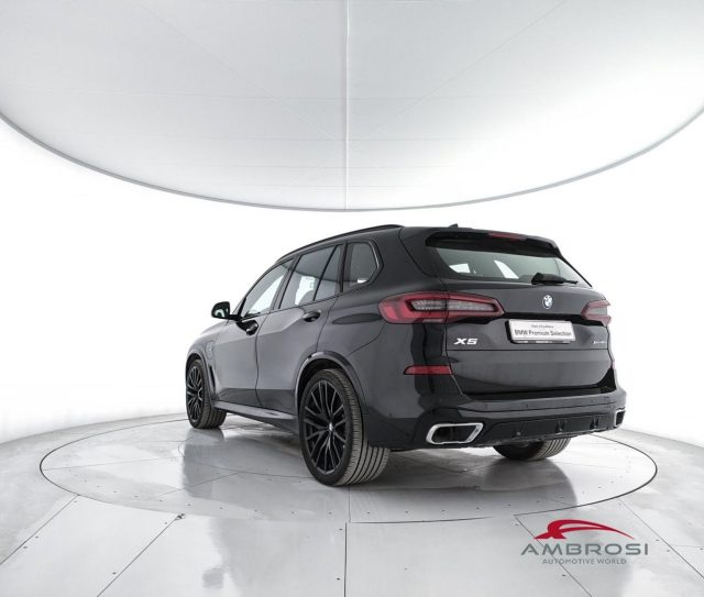 BMW X5 XDRIVE45E MSPORT - foto 4