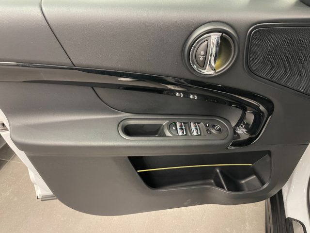 MINI COUNTRYMAN 1.5 ONE D 116 CV HYPE - foto 7