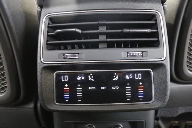AUDI Q8 55 TFSI QUATTRO TIPTRONIC SPORT - foto 17