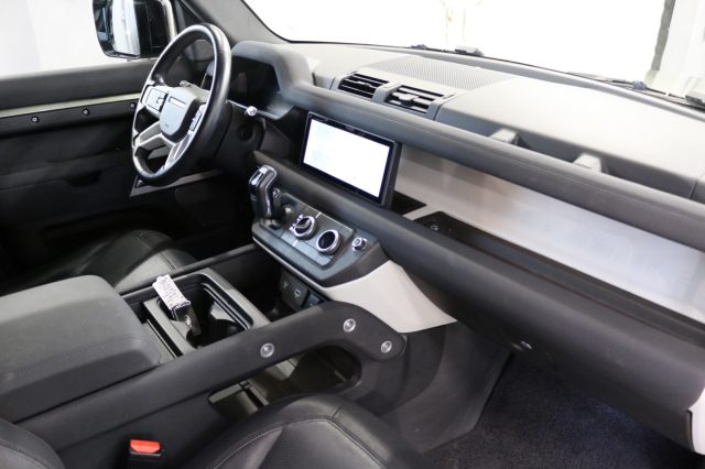 LAND ROVER DEFENDER 110 3.0D I6 250 CV AWD  X-DYNAMI - foto 16