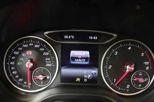 MERCEDES-BENZ A 180 D AUTOMATIC PREMIUM - foto 17