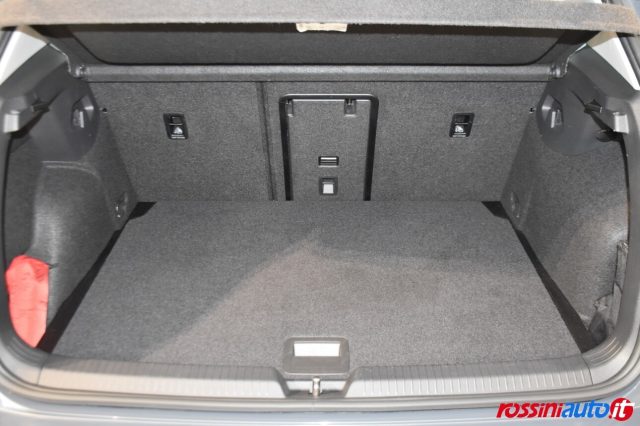 VOLKSWAGEN GOLF 8 1.5 ETSI 131 CV DSG STYLE + NA - foto 16