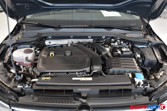VOLKSWAGEN GOLF 8 1.5 ETSI 131 CV DSG STYLE + NA - foto 17