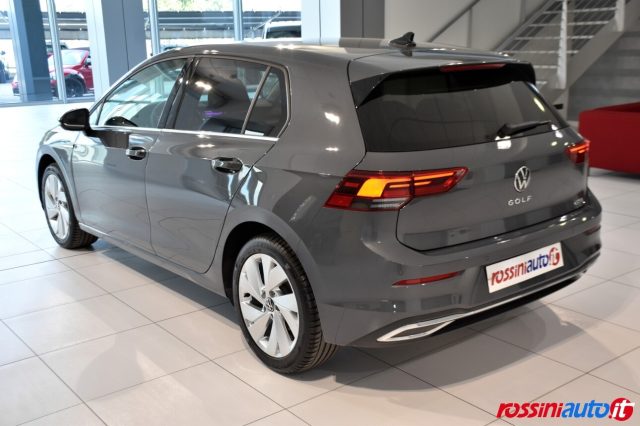 VOLKSWAGEN GOLF 8 1.5 ETSI 131 CV DSG STYLE + NA - foto 3
