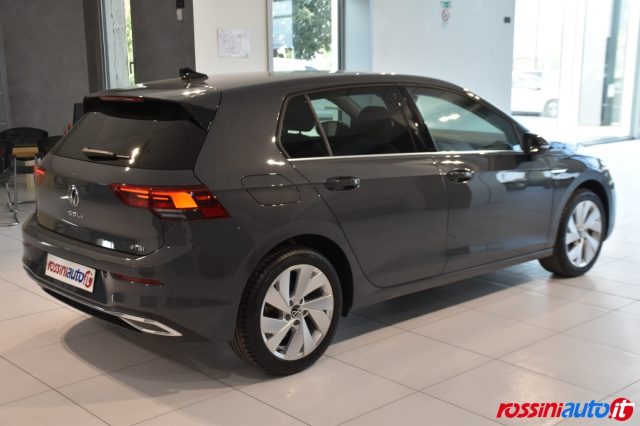 VOLKSWAGEN GOLF 8 1.5 ETSI 131 CV DSG STYLE + NA - foto 5
