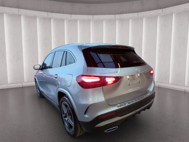 MERCEDES-BENZ GLA 200 D AMG PREMIUM 150CV AUTO PACK LU - foto 5