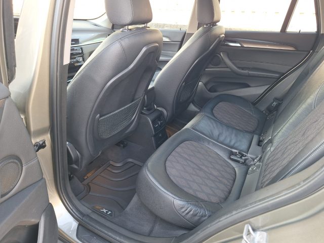 BMW X1 SDRIVE18D XLINE - foto 12