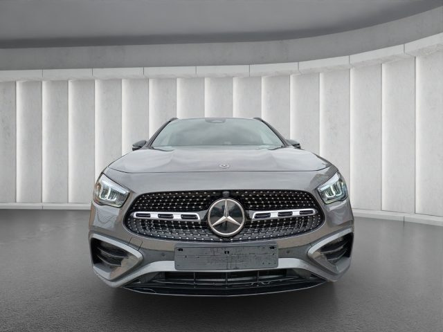 MERCEDES-BENZ GLA 200 D AMG PREMIUM PACK NIGHT 150CV A - foto 3