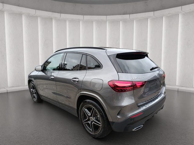 MERCEDES-BENZ GLA 200 D AMG PREMIUM PACK NIGHT 150CV A - foto 5