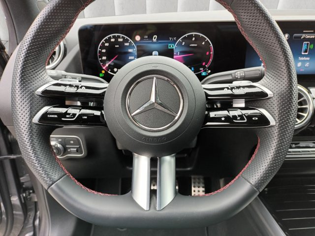 MERCEDES-BENZ GLA 200 D AMG PREMIUM PACK NIGHT 150CV A - foto 18