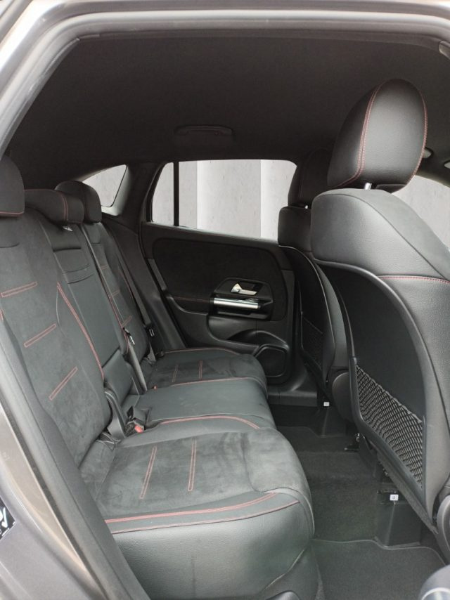 MERCEDES-BENZ GLA 200 D AMG PREMIUM PACK NIGHT 150CV A - foto 10