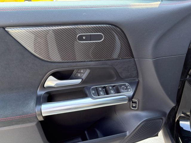 MERCEDES-BENZ GLA 200 D AUTOMATIC PREMIUM AMG - foto 11