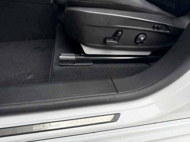 ALFA ROMEO STELVIO 2.2 210CV AT8 Q4 VELOCE GARANZIA - foto 22