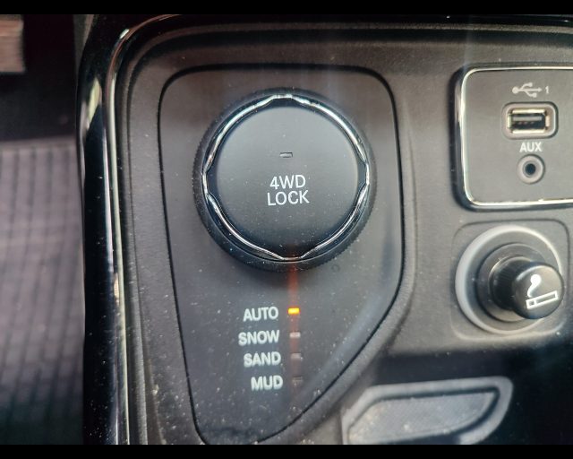 JEEP COMPASS 2.0 MULTIJET II 4WD LIMITED - foto 24