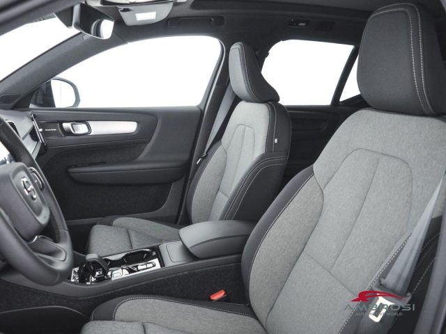 VOLVO XC40 B3 MILD HYBRID BENZINA CORE - foto 8