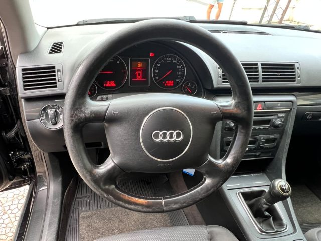 AUDI A4 1.9 TDI/130 CV CAT AVANT - foto 16