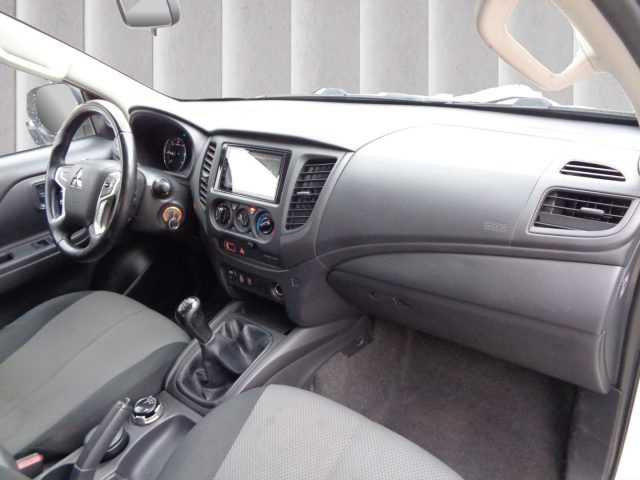MITSUBISHI L200 2300 D DOUBLE CAB 4X4 CARPLAY IT - foto 10