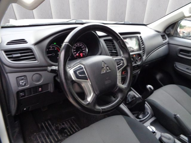 MITSUBISHI L200 2300 D DOUBLE CAB 4X4 CARPLAY IT - foto 11
