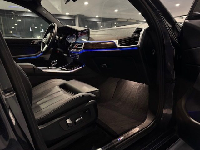 BMW X5 XDRIVE 30D 265CV M-SPORT 7 POSTI - foto 19