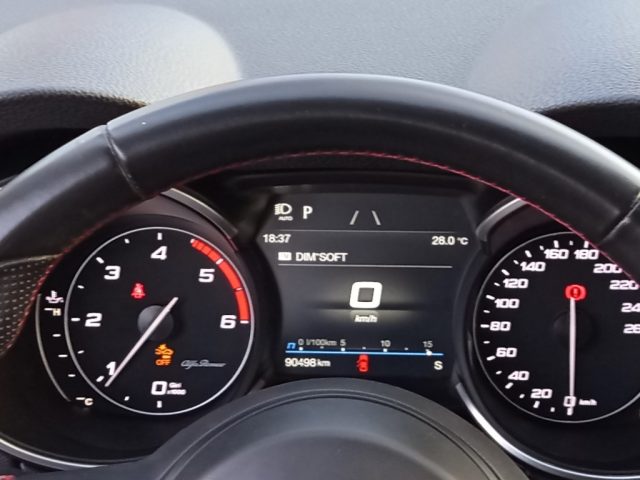ALFA ROMEO STELVIO 2.2 TURBODIESEL 190 CV AT8 Q4 BU - foto 12