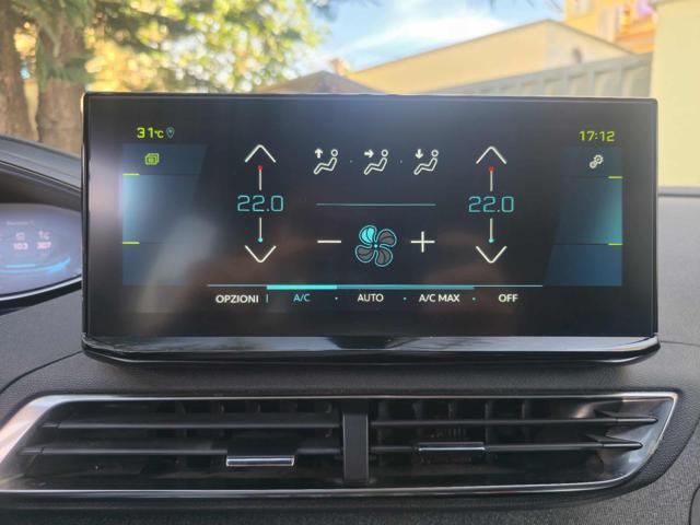 PEUGEOT 3008 HYBRID4 300 E-EAT8 GT 4X4 UNIPRO - foto 10