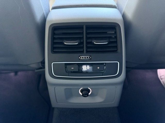 AUDI A4 AVANT 40 TDI 190CV*R19*FARI MATR - foto 20