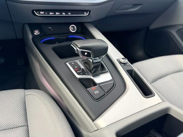 AUDI A4 AVANT 40 TDI 190CV*R19*FARI MATR - foto 12