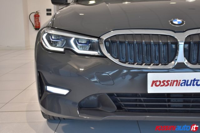 BMW 318 D TOURING 150 CV SPORT + R18 + L - foto 24