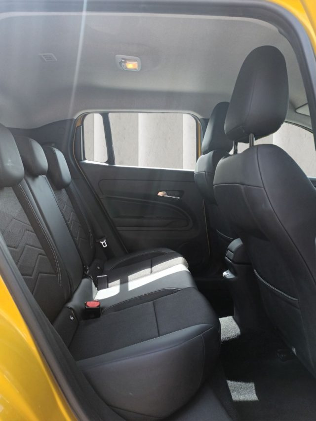 JEEP AVENGER 1200 TURBO ALTITUDE 100CV CARPLA - foto 9