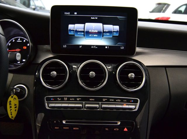 MERCEDES-BENZ C 180 AUT. SPORT "TETTO-PELLE-COMAND-L - foto 8