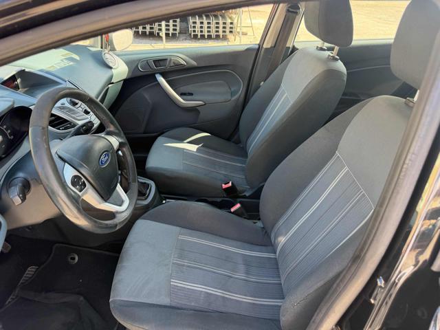 FORD FIESTA 1.4 TDCI 68CV 5P TITANIUM STUPEN - foto 12