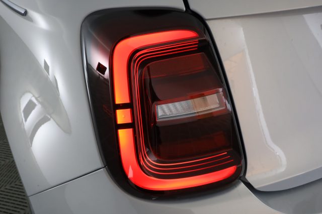 FIAT 500 500 BERLINA HYBRID LA PRIMA - foto 17