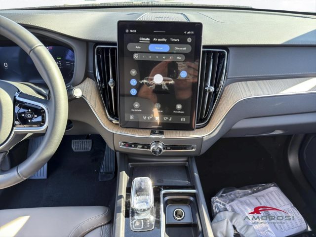 VOLVO XC60 T8 AWD IBRIDO PLUG-IN ELETTRICA/ - foto 13