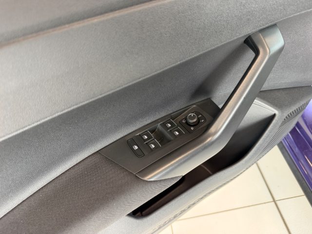 VOLKSWAGEN POLO 1.0 TSI DSG R-LINE - foto 16