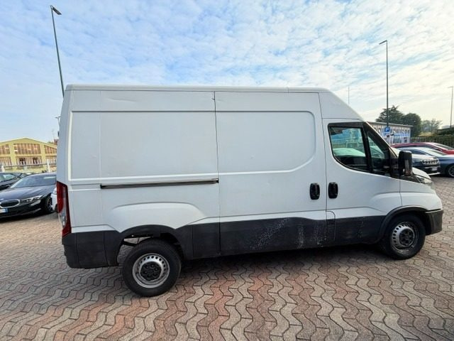 IVECO DAILY 35S12 2.3 3520 HPT PL CABINATO - foto 4