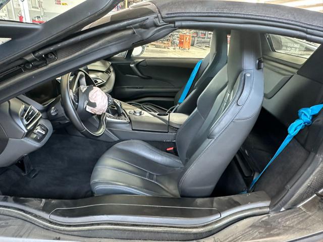 BMW I8 ROADSTER - foto 12
