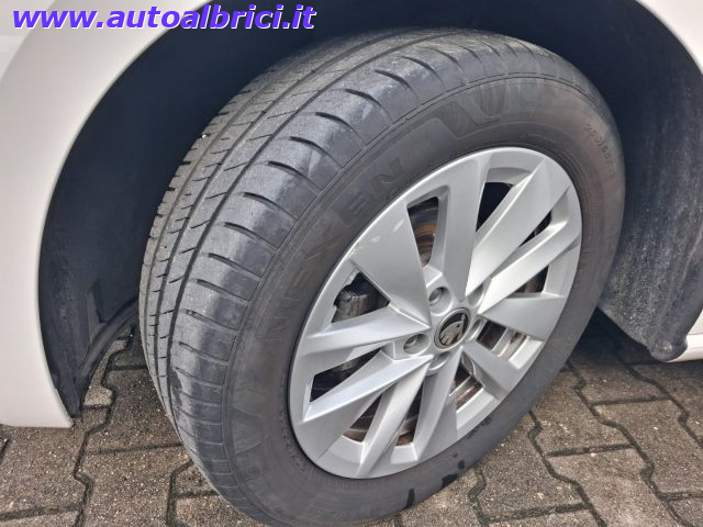 SKODA SCALA 1.0 TSI 95 CV SELECTION - foto 34