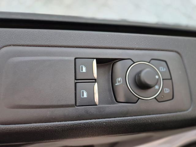 FORD TOURNEO CUSTOM 320 2.0 ECOBLUE 136CV PL TITANIU - foto 22