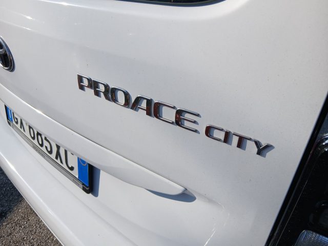 TOYOTA PROACE CITY VERSO 1.5D 130 CV - foto 13