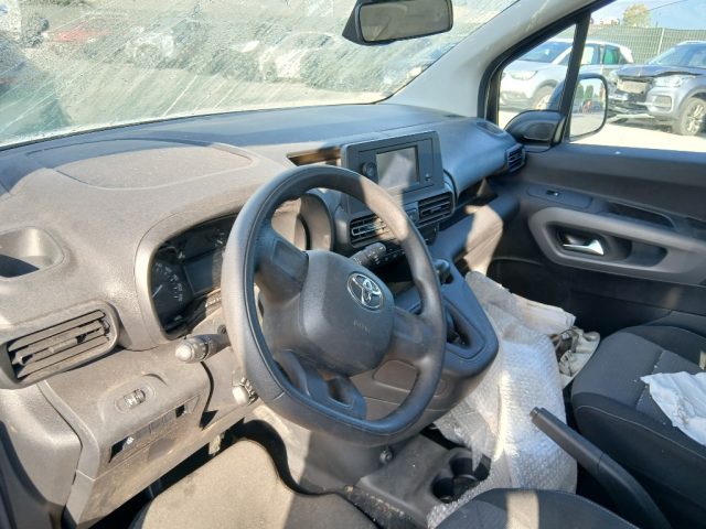 TOYOTA PROACE CITY VERSO 1.5D 130 CV - foto 17