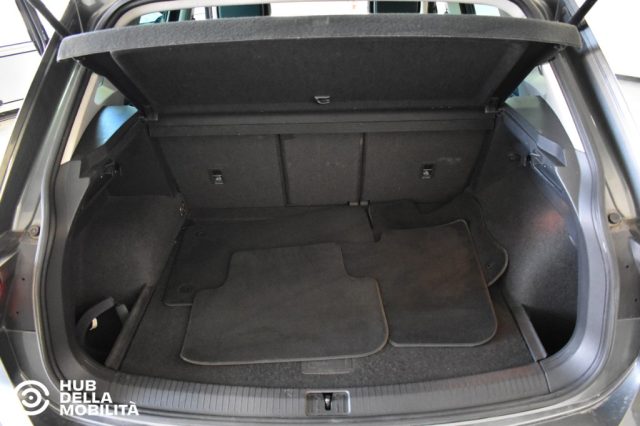 VOLKSWAGEN TIGUAN 2.0 TDI SCR DSG ADVANCED BLUEMOT - foto 27