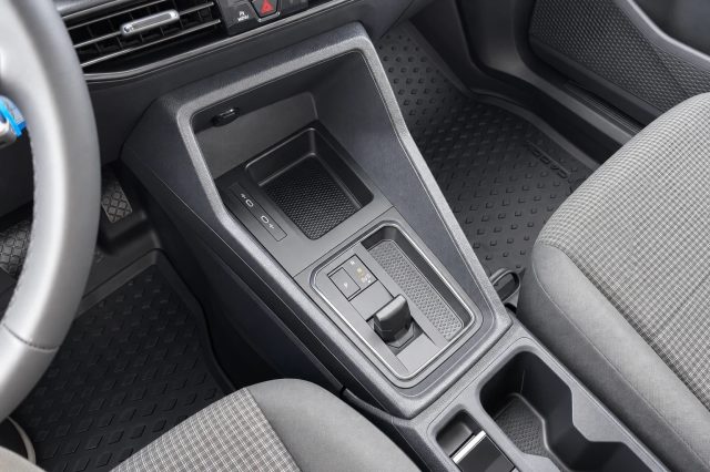 VOLKSWAGEN CADDY 1.5 TSI CARGO DSG KM ZERO - foto 8