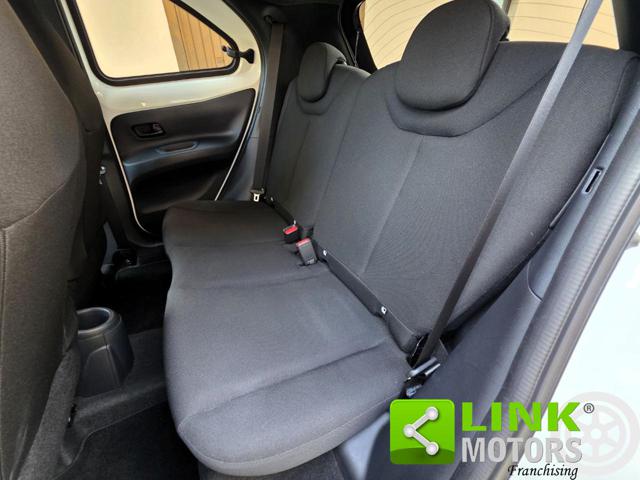 TOYOTA AYGO X 1.0 VVT-I 72 CV 5 PORTE TREND S- - foto 6