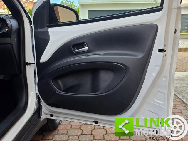 TOYOTA AYGO X 1.0 VVT-I 72 CV 5 PORTE TREND S- - foto 29