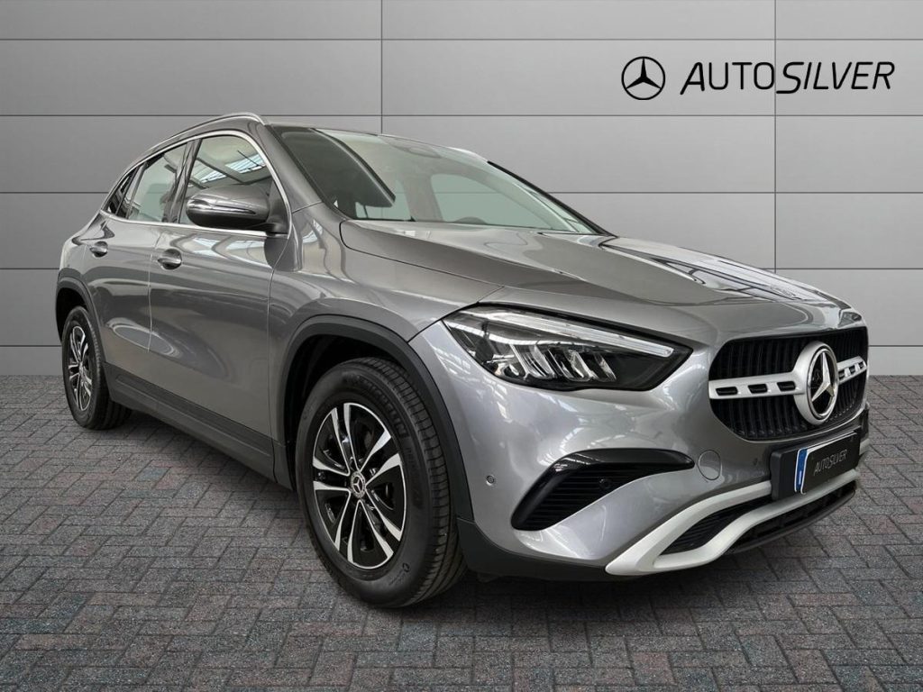 Immagine veicolo MERCEDES-BENZ GLA 180 d Automatic Progressive Advanced auto Diesel